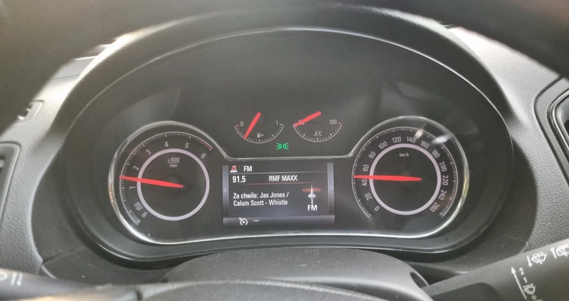 Opel Insignia cena 27000 przebieg: 293000, rok produkcji 2014 z Słupsk małe 352
